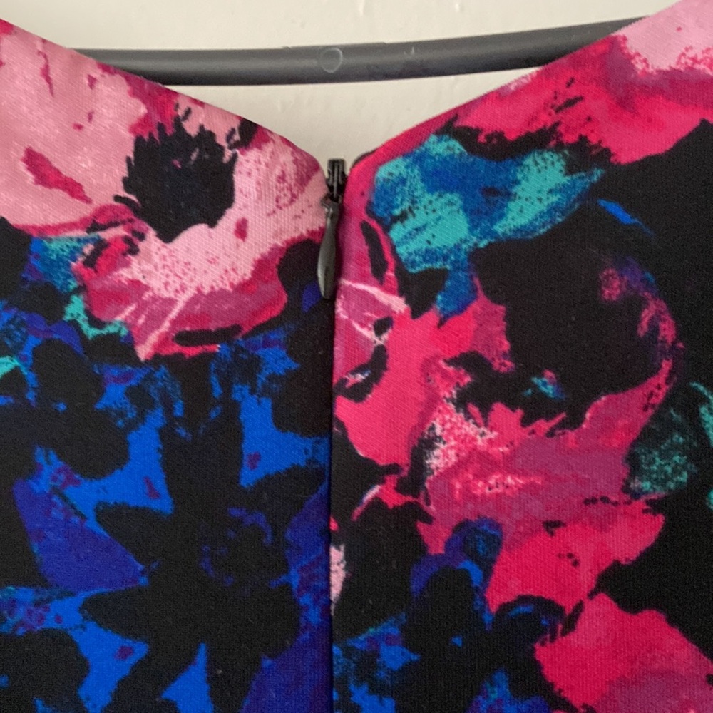 Multi-colored Dress - Picture 4 of 6